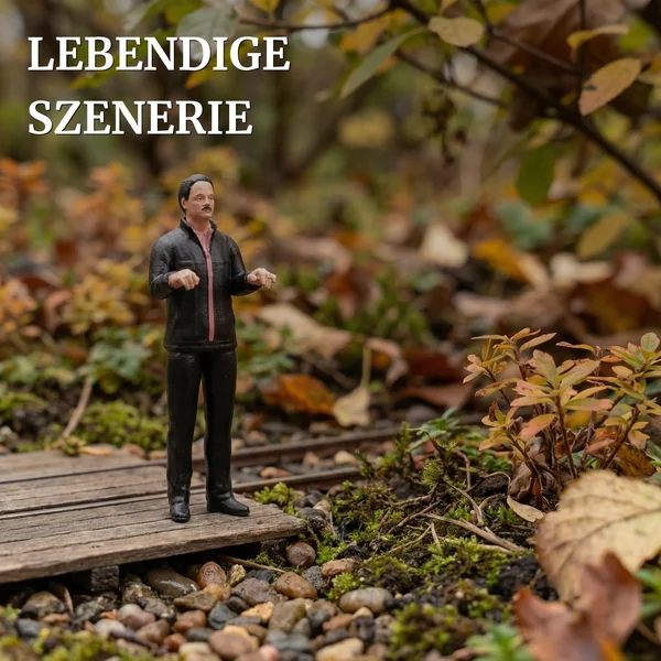 Lokführer Manfred stehend Spur G – Handbemalt, UV-beständig - Authentisches Design