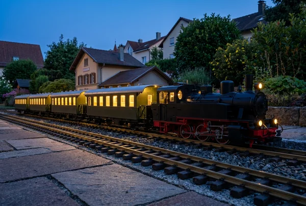 Vorteile von led gegenüber glühbirnen bei gartenbahn in der Praxis