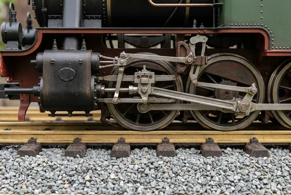 Wie erkenne ich abgenutzte Achslager bei LGB Gartenbahnen – Detailansicht