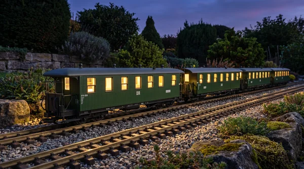 Die optimale Beleuchtung für 7-Fenster Personenwagen der Spur G wählen