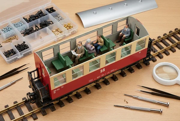 Welche Figuren passen in 6 Fenster Personenwagen Spur G – Detailansicht