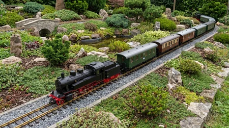Kabelquerschnitt für Gartenbahn Stromversorgung berechnen: Der ultimative Guide