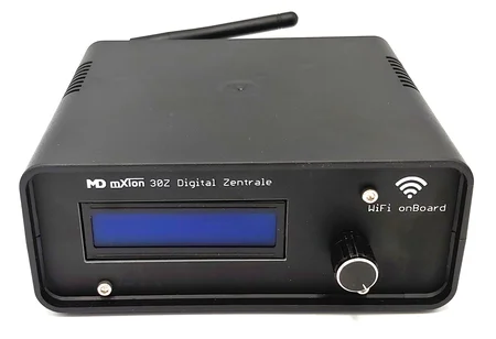 Funk-Digitalzentrale 30Z mit Display ML-Train 84006001