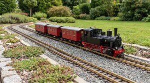 Gartenbahn Gleise: Messing vs. Edelstahl im Vergleich